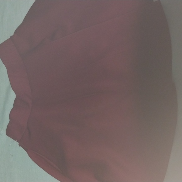 Chic & Edgy Mini Skirts - Hot Topic Styles for a Bold Look - Picture 4 of 4